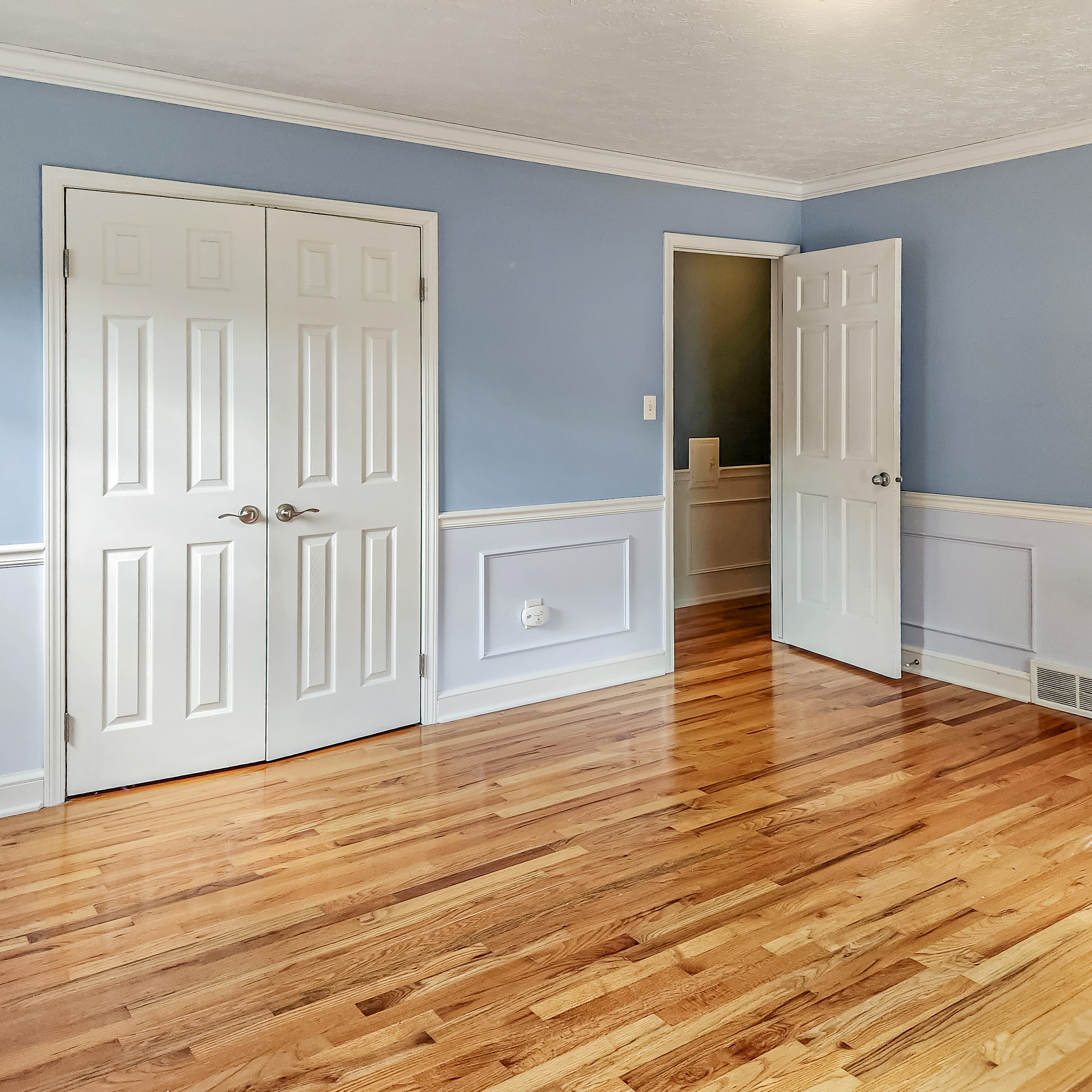 Real Estate Image Enhancement Single Exposure or HDR